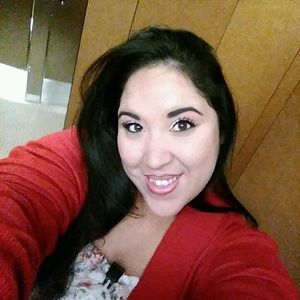 Meet your Posher, Stephanie